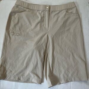 NWOT Weekends By Chico's Size 1.5 Short Women's Chino Shorts